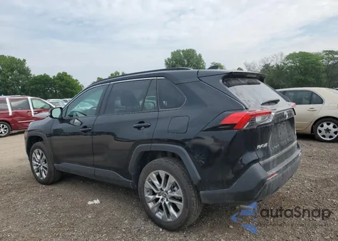 2024 Toyota Rav4 Xle Premium z USA, uszkodzony, nr VIN 2T3A1RFV3RC428731